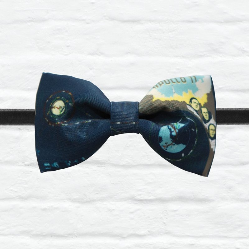 Style 0031 Apollo 11 印花 系列 领结 Apollo 11 pattern bowtie - 颈链 - 其他材质 蓝色