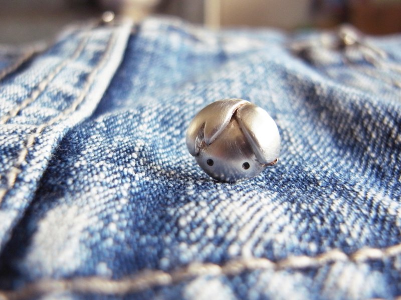 短发男孩 · 娃娃头 | 纯银 耳针 耳环 | 1款是单1个喔 ! - 耳环/耳夹 - 银 灰色