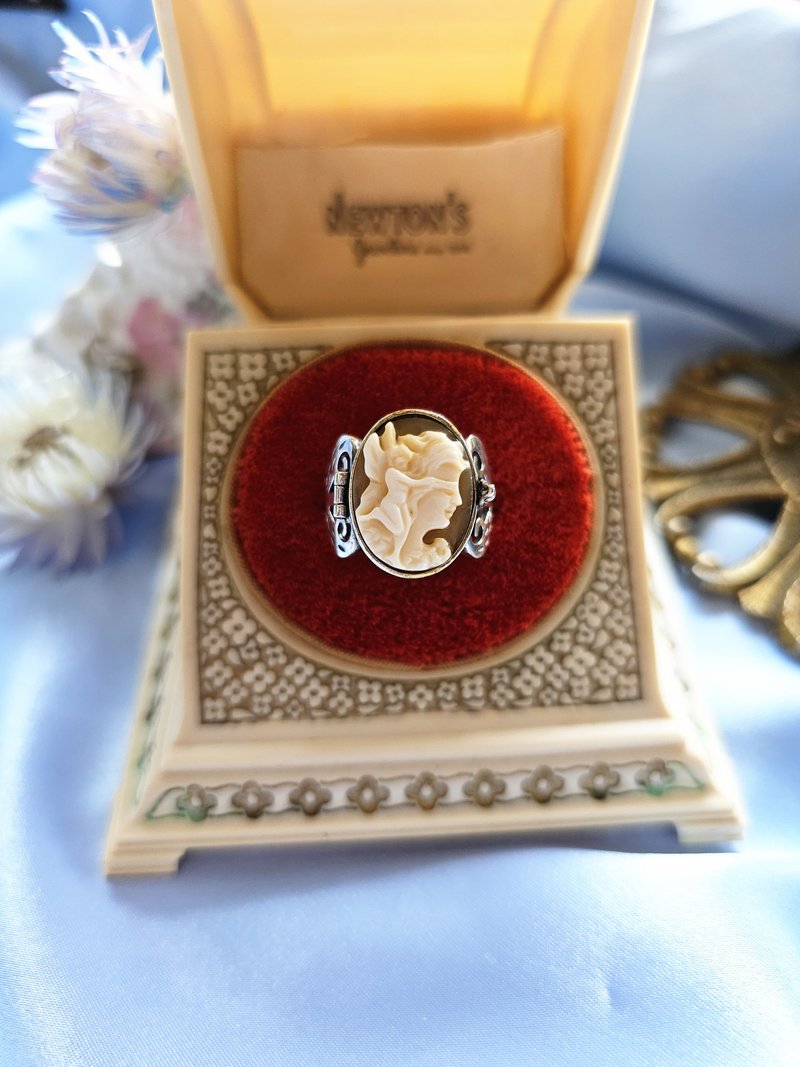 小仙子蒙眼少女cameo贝雕925纯银戒/香膏戒/美国西洋古董 - 戒指 - 纯银