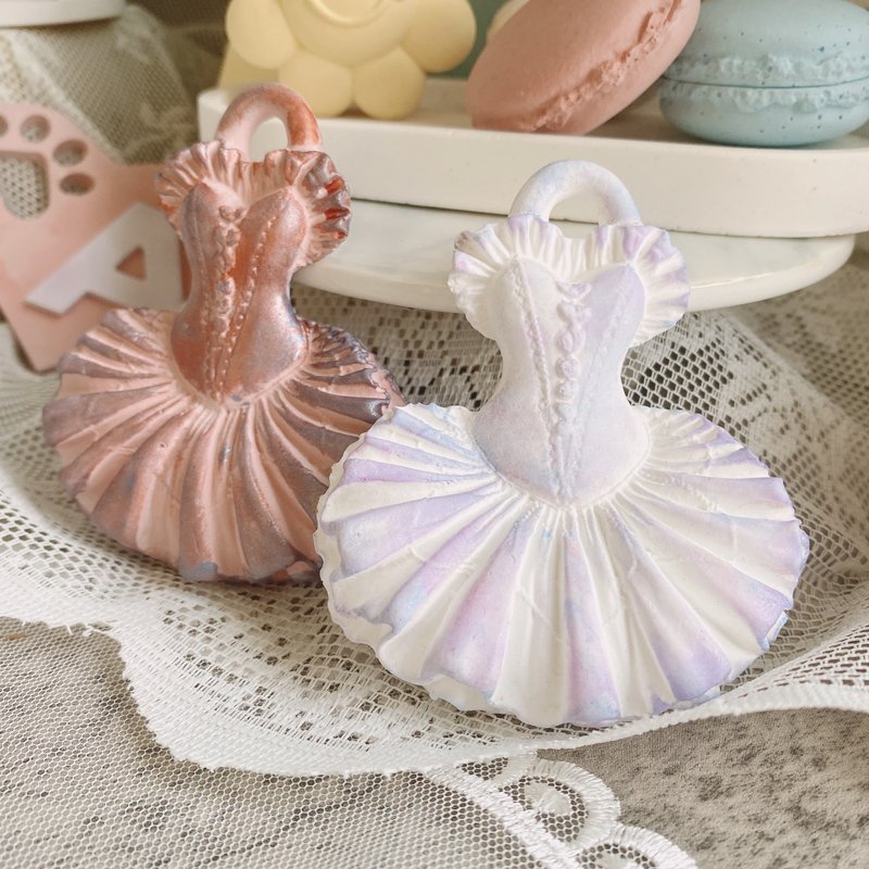 迷你裙 扩香石 吊牌 - 香薰/精油/线香 - 其他材质 多色