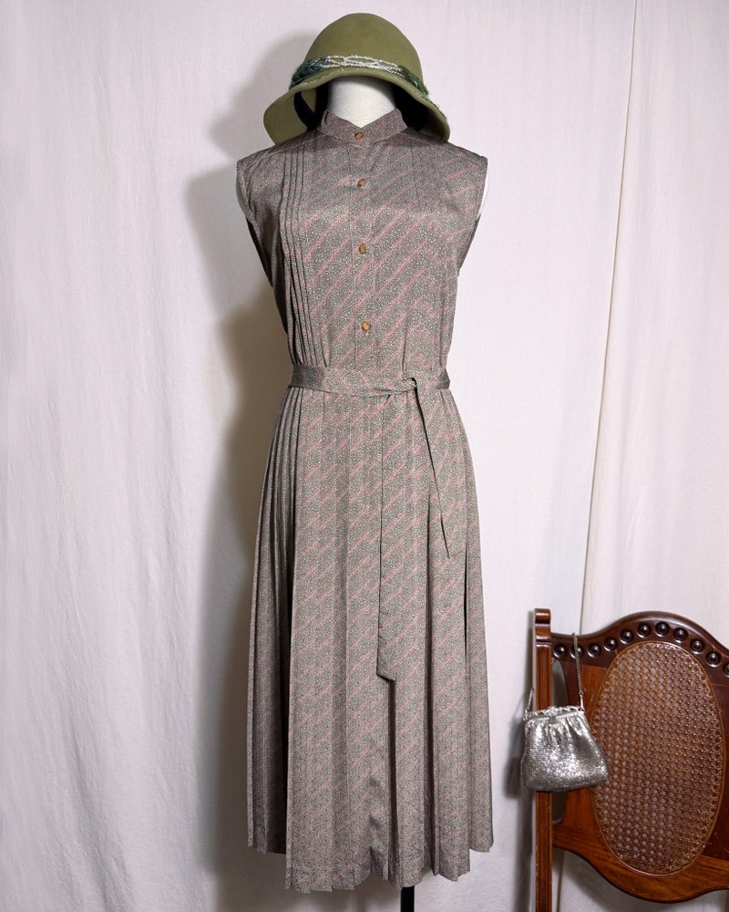 粉色图腾百褶无袖古着洋装/ 国外带回 VINTAGE - 洋装/连衣裙 - 聚酯纤维 粉红色