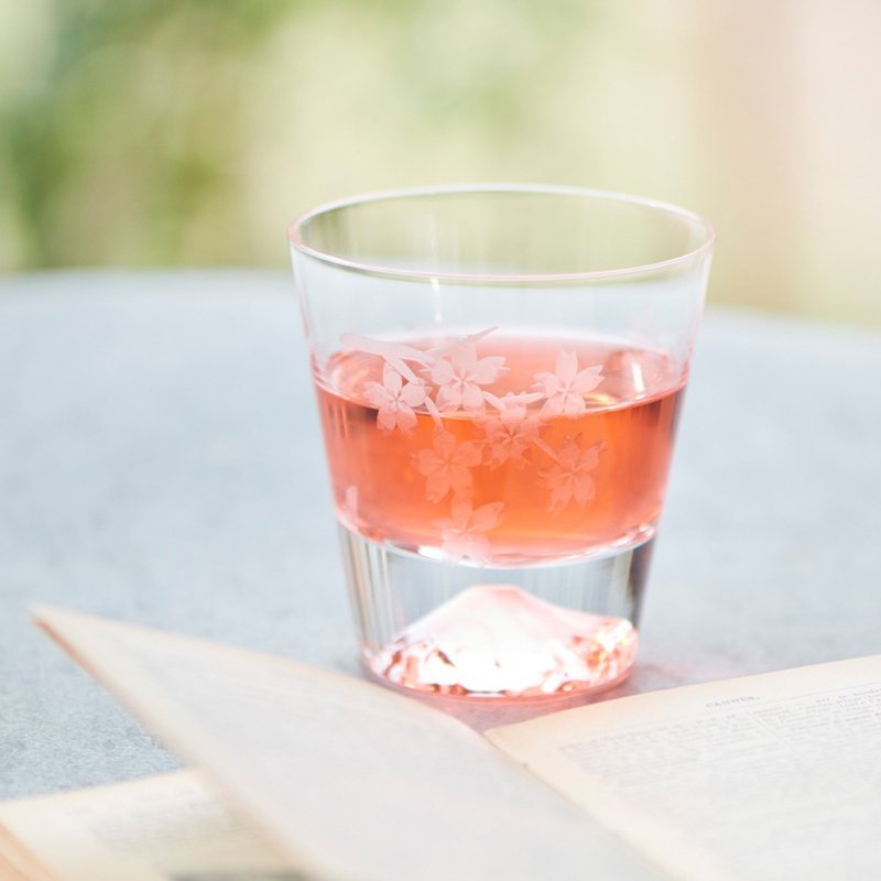 【礼物】日本田岛硝子 日本制富士山雕花威士忌杯-樱花豪华款 - 酒杯/酒器 - 玻璃 透明