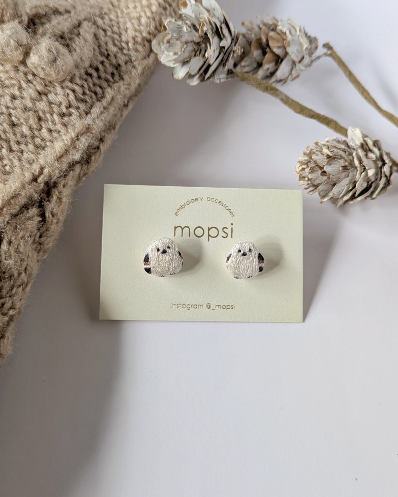 白文鸟 手绣耳针/耳夹 - 耳环/耳夹 - 绣线 白色