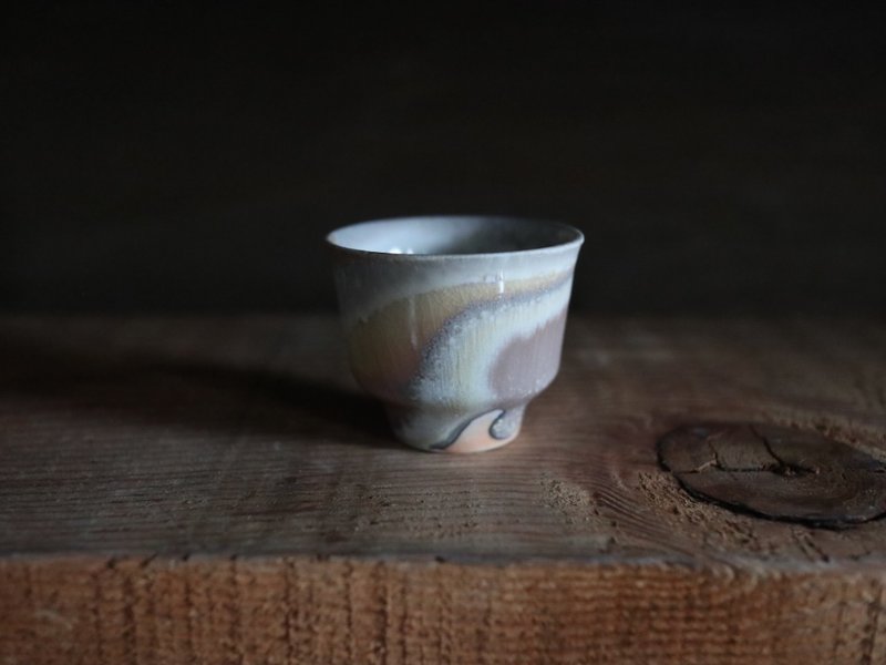云霞落灰柴烧小茶杯 - 茶具/茶杯 - 瓷 黄色