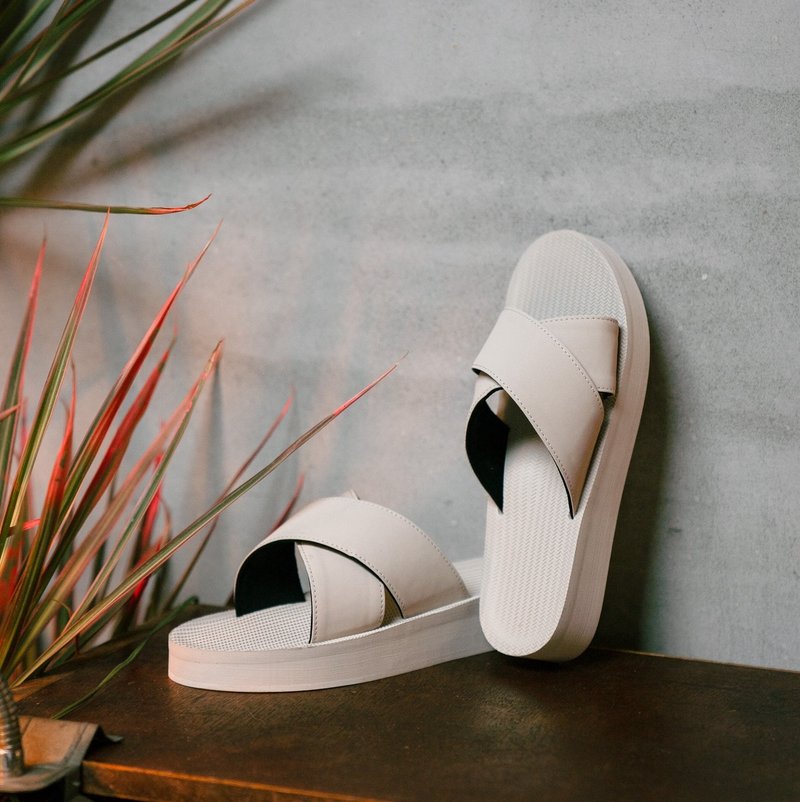 indosole CROSS Platform 环保拖鞋 海盐白 女 - 拖鞋 - 环保材料 白色