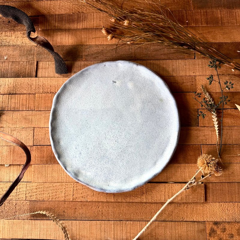 50047-独特手作陶盘 22.5cm  Unique hand built plate - 盘子/餐盘/盘架 - 陶