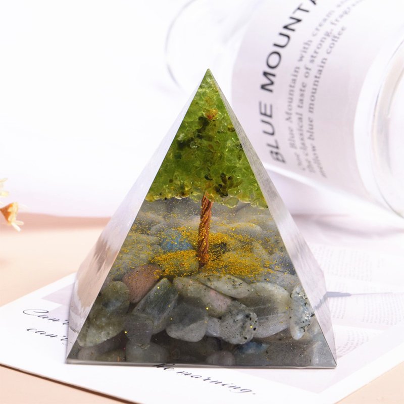 金字塔奥根塔Orgonite生命之树/脉轮/助眠/冥想/能量橄榄石拉长石 - 摆饰 - 树脂