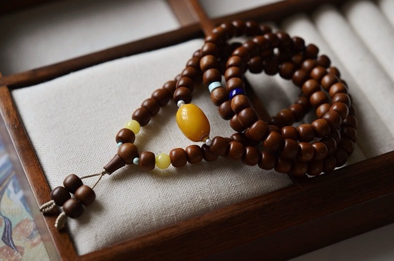 6mm索迈尔 原生老山檀 蜜蜡枣珠松石青金石设计多圈手串项链s - 手链/手环 - 木头 咖啡色