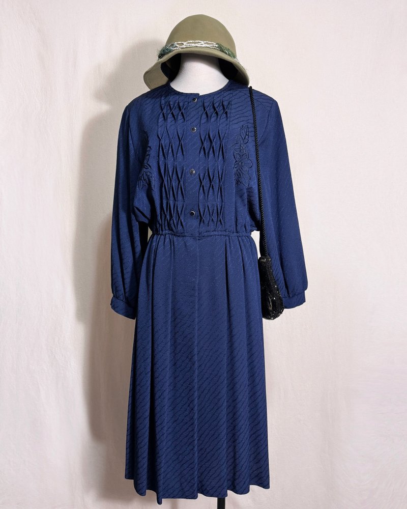刺绣细腻抓褶长袖古着洋装/ 国外带回 VINTAGE - 洋装/连衣裙 - 聚酯纤维 蓝色