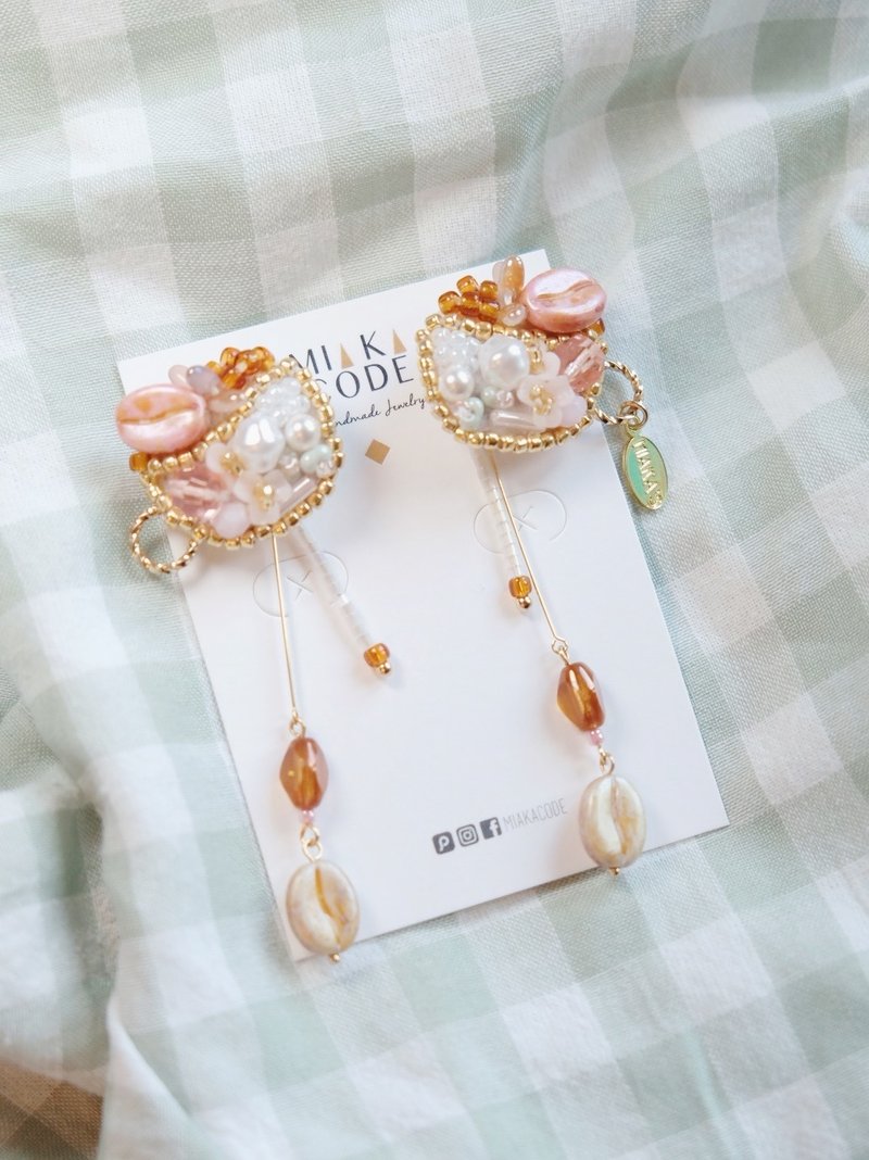 手工耳环 — 全人手刺绣 咖啡豆 咖啡系列 耳环/耳夹 - 耳环/耳夹 - 其他材质 咖啡色