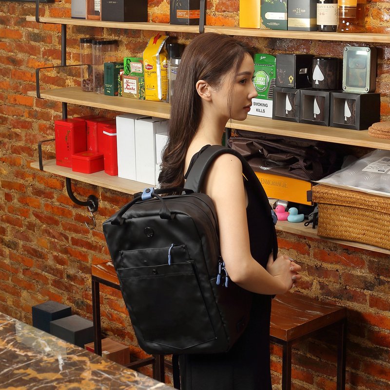 MORAL x Leanne.LY Budd Gizza 16寸电脑背包 特别版防泼水面料 - 后背包/双肩包 - 环保材料