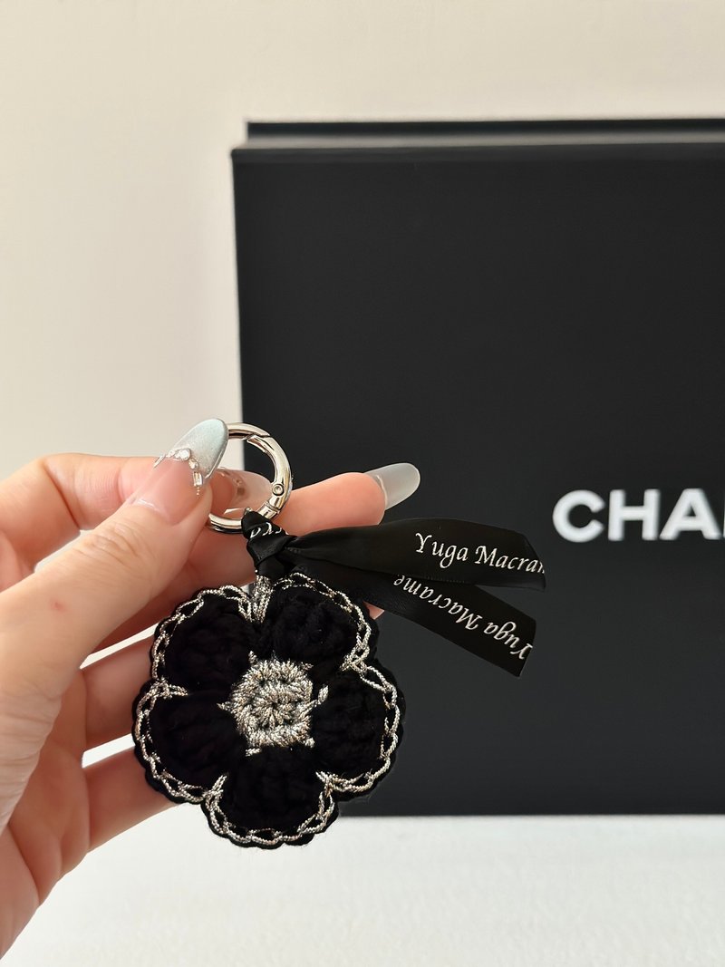 钩针编织 山茶花钥匙挂饰 - 钥匙链/钥匙包 - 棉.麻