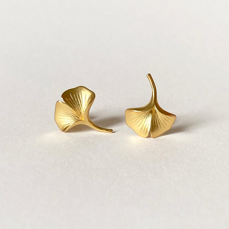 银杏叶Ginkgo耳环18K金 气质雾金 - 耳环/耳夹 - 贵金属 金色