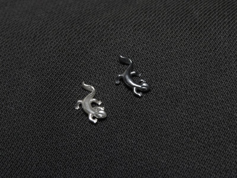 【925银饰 LOU】爬虫两生系列 - 蝾螈(单售) - 耳环/耳夹 - 银 银色