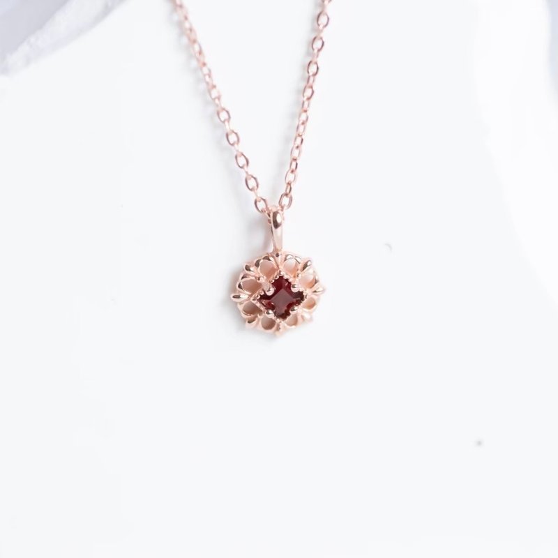 石榴石925纯银方块蕾丝项链 - 项链 - 水晶 银色