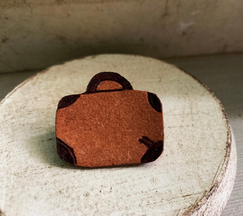 复古 皮革 别针 胸针 - 胸针 - 其他材质