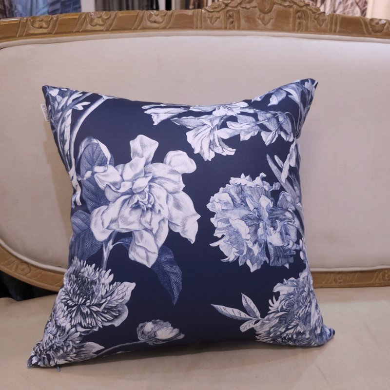 HC印花抱枕套 现货 欧美花版 HC7001-03 靛蓝维多利亚花卉 深蓝底 - 枕头/抱枕 - 聚酯纤维