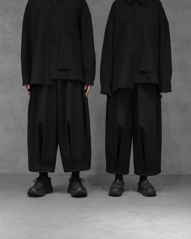MUKK DESIGN 内磨毛花苞裤 - 中性裤装 - 聚酯纤维 黑色
