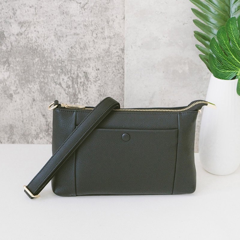 真皮百搭斜背包 22362 黑 - 侧背包/斜挎包 - 真皮 黑色