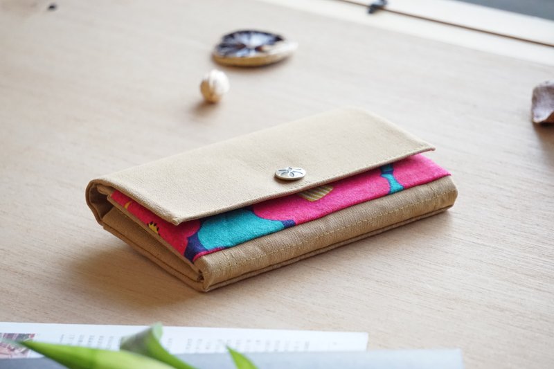 中夹 山茶花 - 布钱包 直立式 布皮夹 手作礼物 - 皮夹/钱包 - 棉.麻 多色