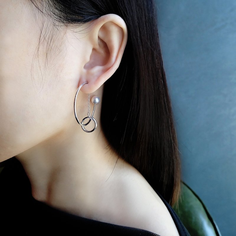 score pearl a earring_得分珍珠a耳环 | 925银 限量 设计师手作 - 耳环/耳夹 - 珍珠 白色