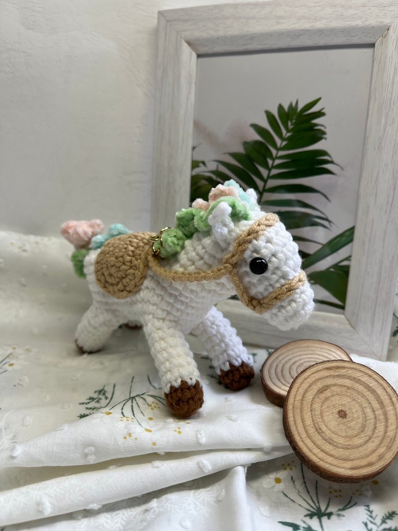 钩织马仔匙扣 - 吊饰 - 棉.麻 白色