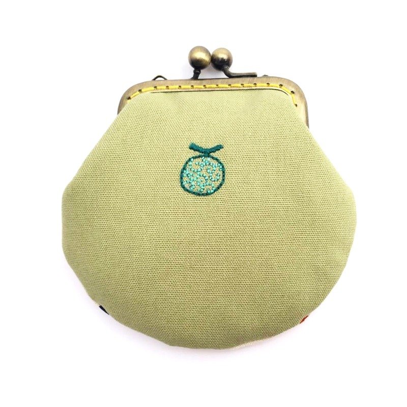 刺绣水果口金小物包 - 零钱包 - 棉.麻 绿色