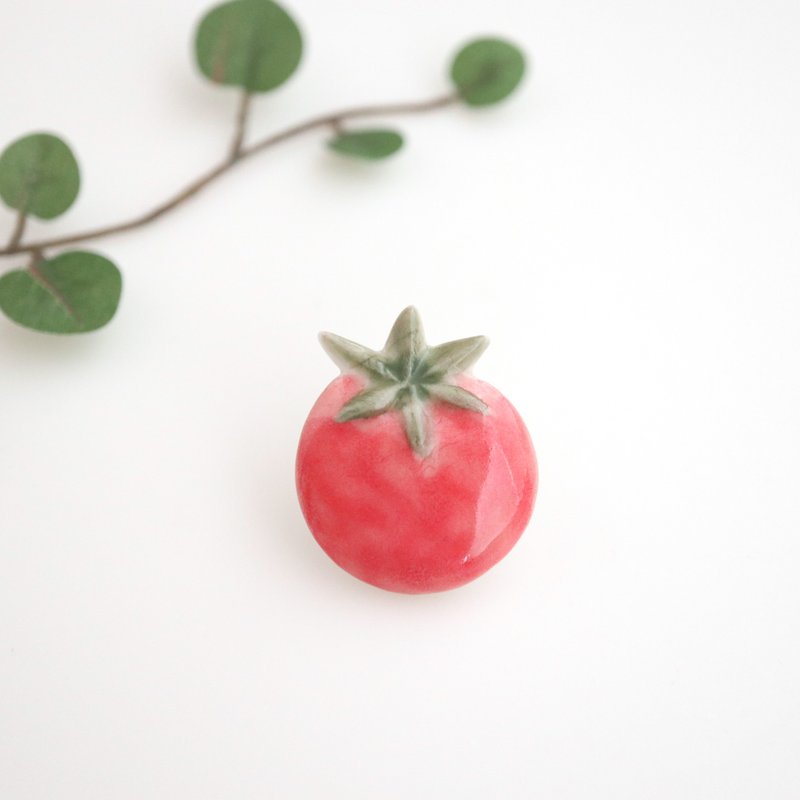 Tomato pin brooch - 胸针 - 瓷 红色