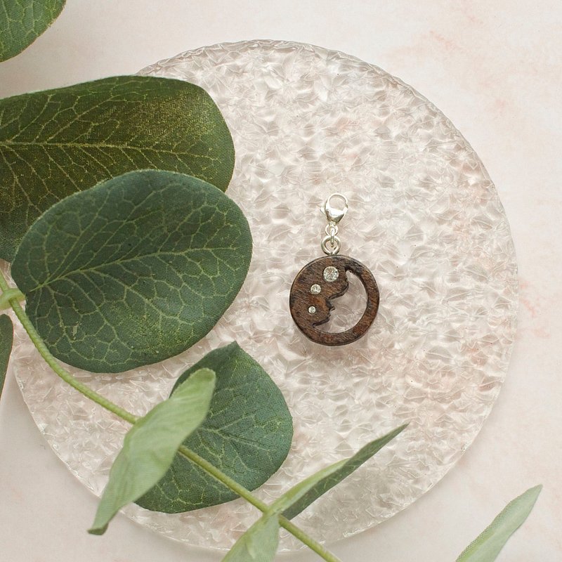 手工木制吊饰 星.月 吊饰  礼物订制 - 吊饰 - 木头 咖啡色