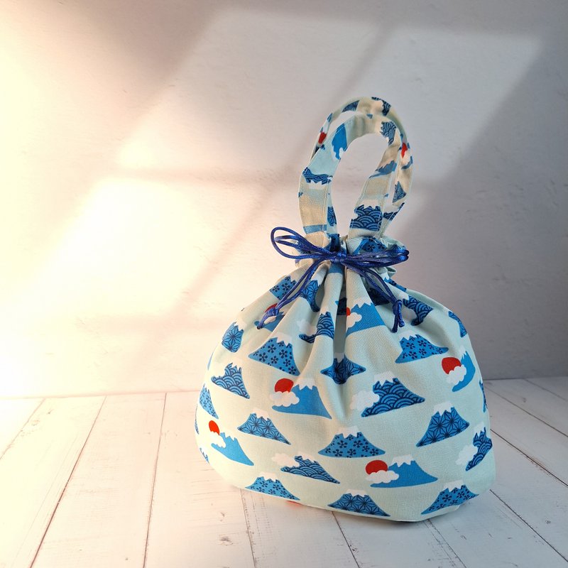 束绳便当袋-白日富士山 - 手拿包 - 棉.麻 蓝色