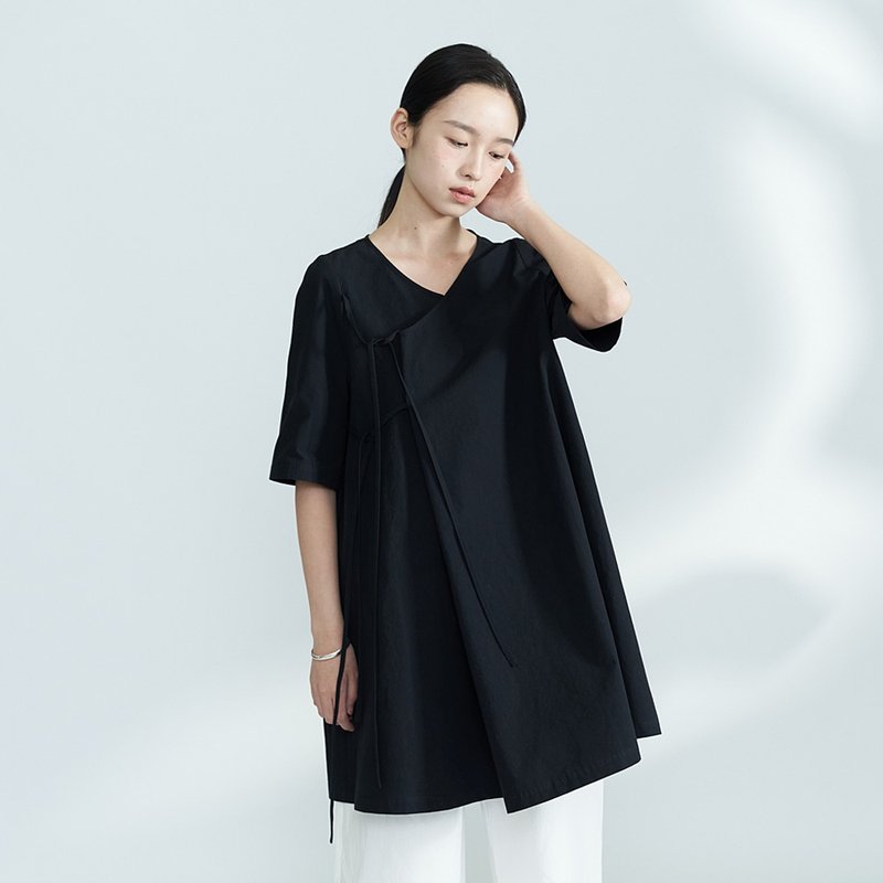 高密度棉質 黑色折疊設計短版洋裝 連衣裙 上版上衣 D210504 - 女装上衣 - 棉.麻 黑色