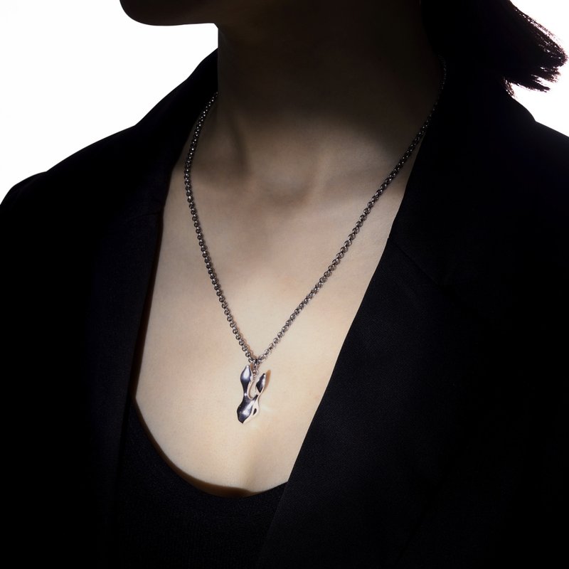 925纯银【泛灵系列】顽兔吊坠 吊坠可拆 情侣项链 I 节日礼物 - 项链 - 不锈钢 银色