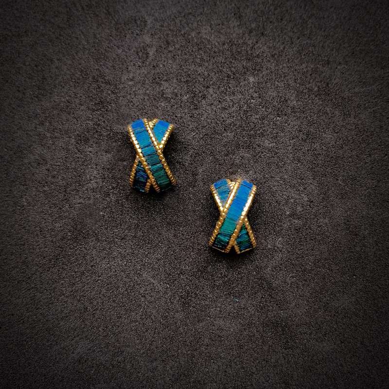 【手作】手工制作 孔雀羽毛 点翠工艺几何耳钉——珊瑚矩阵 - 耳环/耳夹 - 铜/黄铜 金色