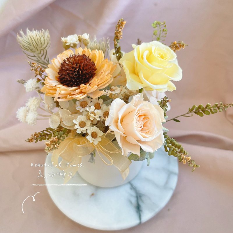 美好时光 | 小雀幸桌花-开幕花礼、新居落成贺礼、永生花花礼 - 干燥花/捧花 - 植物.花 多色