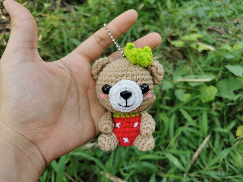animal strawberry bear doll crochet keychain amigurumi handmade - 吊饰 - 聚酯纤维 红色