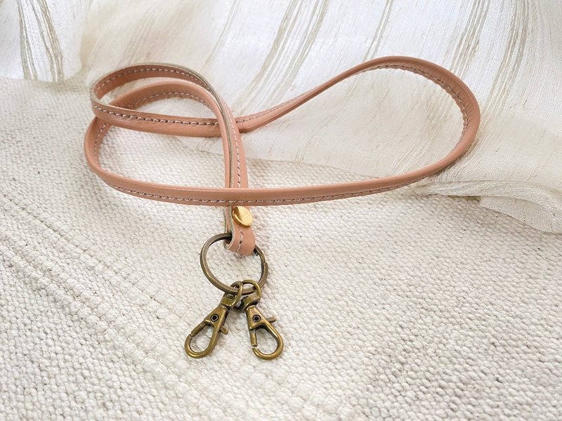 有格调。皮革颈绳 - 珊瑚粉 - - 挂绳/吊绳 - 真皮 粉红色