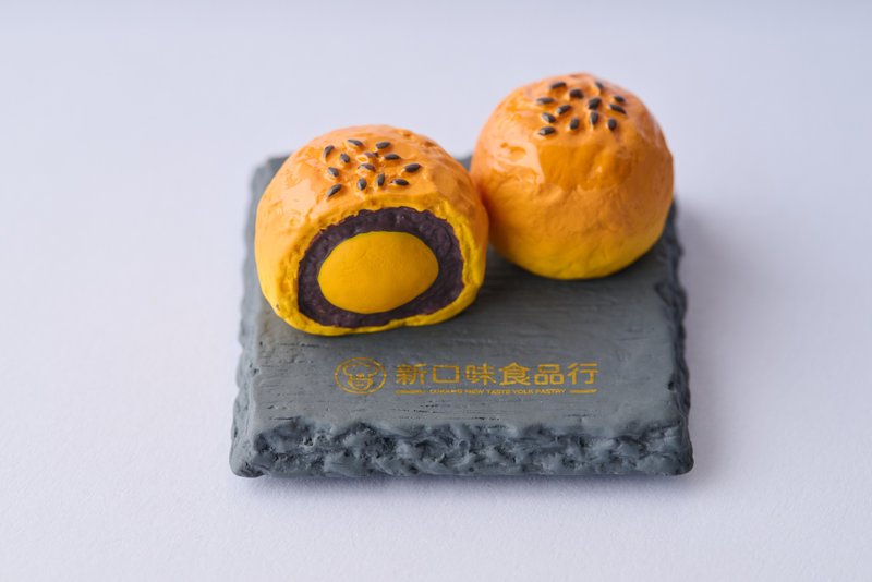 新口味蛋黄酥 立体造型磁铁 - 冰箱贴/磁贴 - 树脂