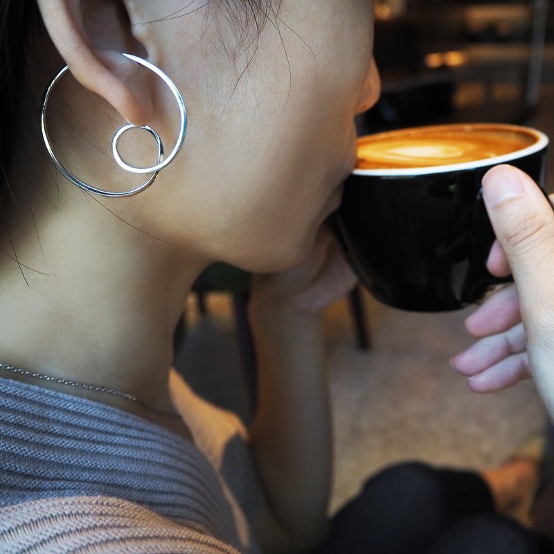 circle earring_圈圈耳骨环 没耳洞 耳环 耳夹 订制 925银 - 耳环/耳夹 - 银 银色