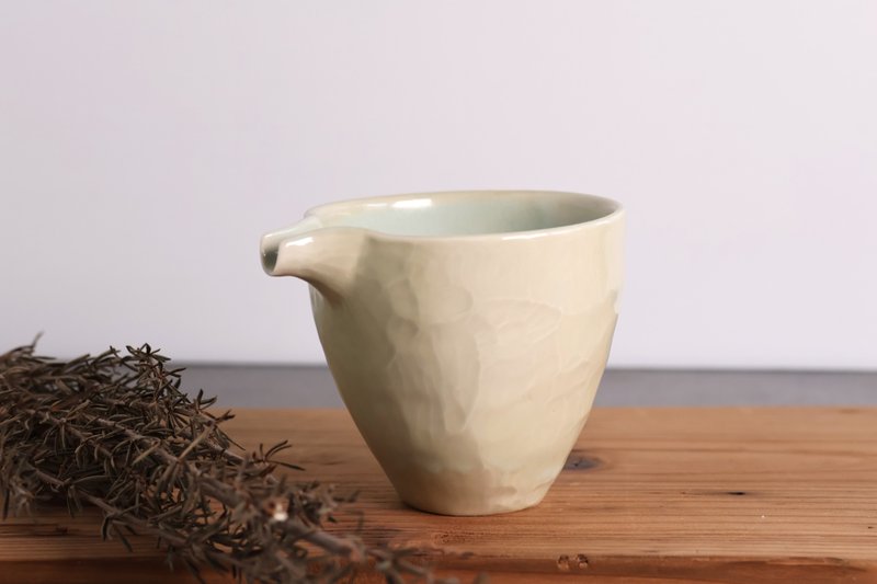 天青梅灰茶盅 - 茶具/茶杯 - 瓷