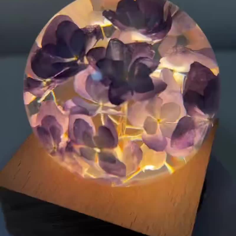 永恆繡球花|專屬樹脂水晶球小夜燈 - 摆饰 - 树脂 蓝色