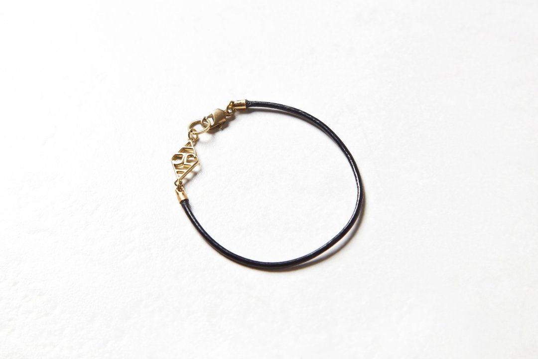 JUelry logo leather bracelet - JUelry logo 皮革手环(黑) - 手链/手环 - 真皮 黑色
