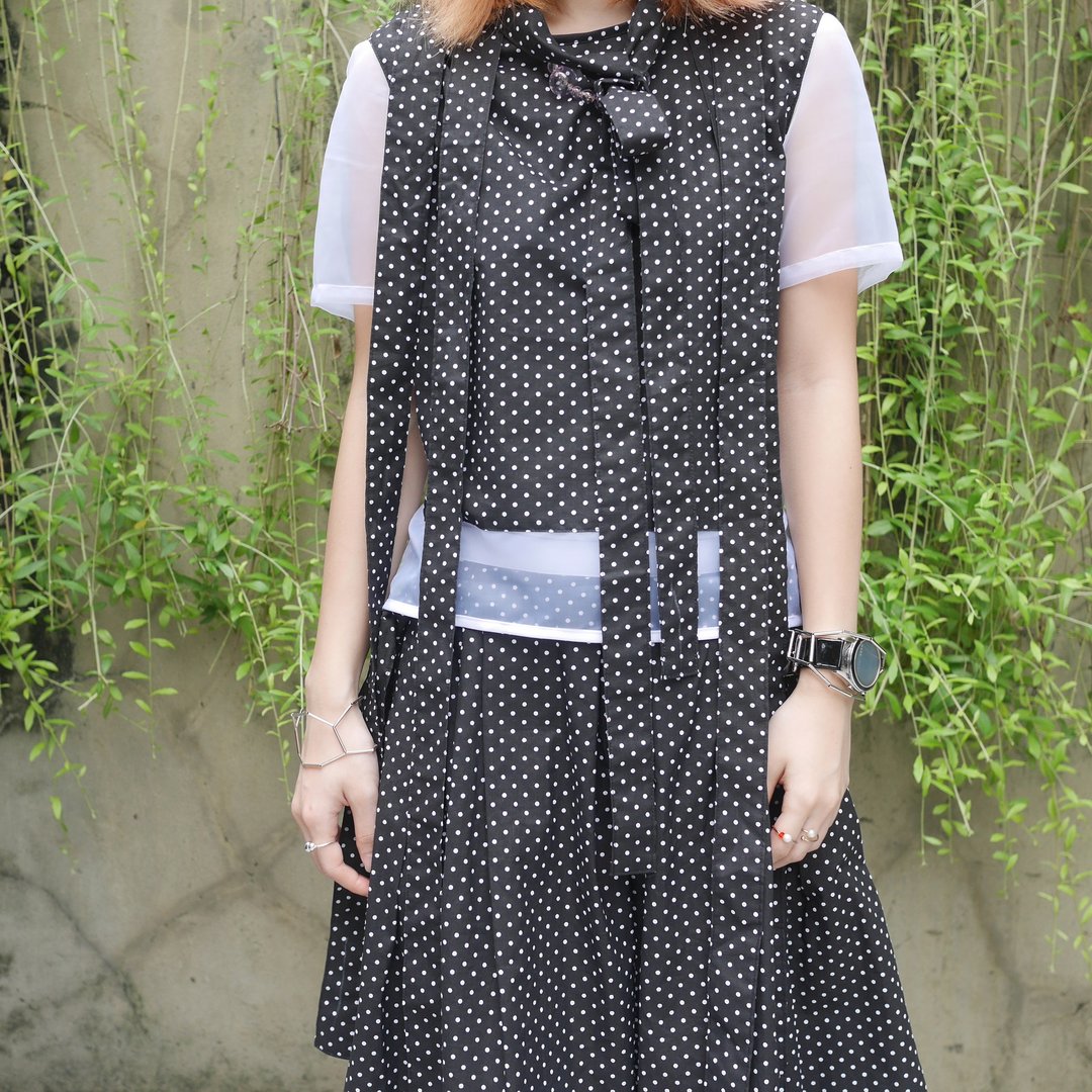 丝带多用途圆点衬衫 Polka Dot Ribbon Patched Sheer Blouse - 女装衬衫 - 其他材质 黑色
