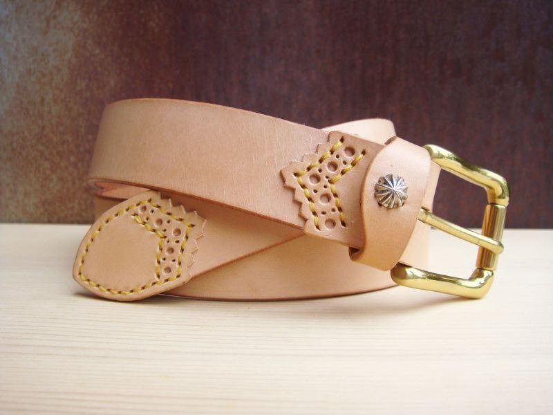 [ ISSIS ] 原色植鞣牛皮手工雕花皮带 - 其他 - 真皮 金色