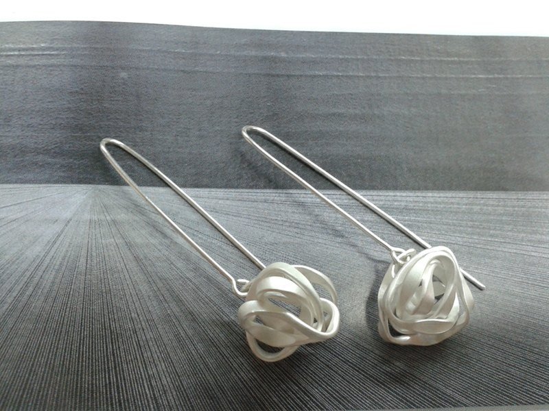 纯银耳环,锻敲系列Forging collection 纯银耳坠FGE002 台湾设计师手工银饰 - 耳环/耳夹 - 纯银 白色