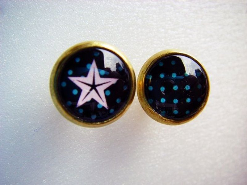 OldNew Lady-小圆型耳针/耳环系列。复古普普风(绿点/星星) - 耳环/耳夹 - 玻璃 黑色