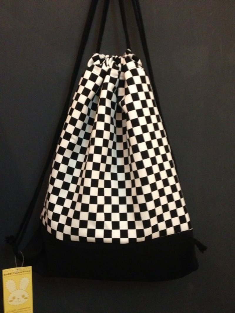 RABBIT LULU 束口袋 束口包 后背包。黑白棋盘格 - 其他 - 其他材质 黑色