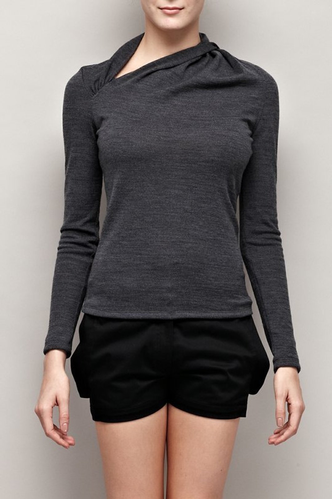 不对称扭转领口针织上衣 Asymmetric Twist Neckline Sweater - 女装针织衫/毛衣 - 其他材质 灰色