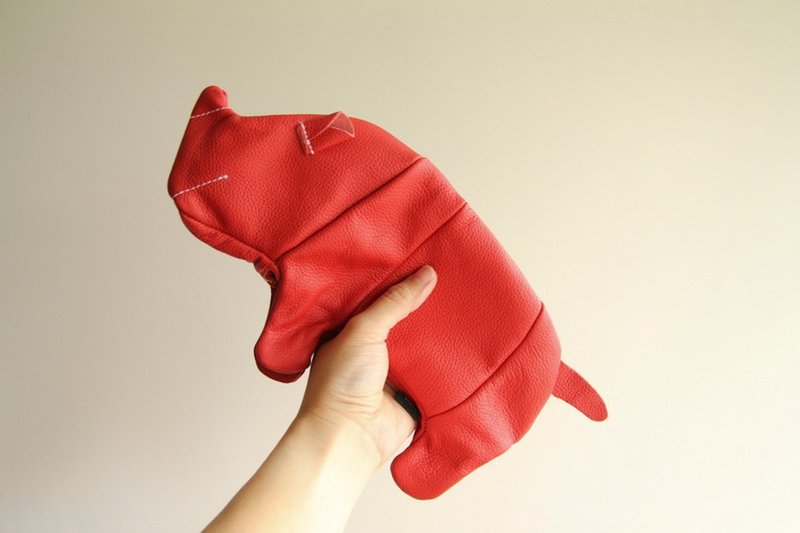 +zoom- 犀牛造型笔袋、置物袋、化妆包、真皮包 - 牛皮 - 化妆包/杂物包 - 真皮 红色