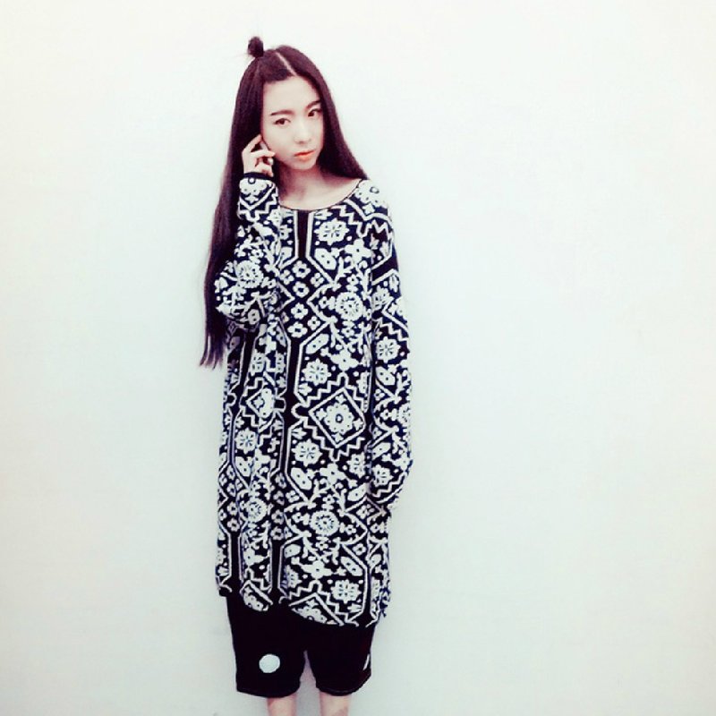 黑白织花纯棉编织长衫 - 女装针织衫/毛衣 - 棉．麻 黑色