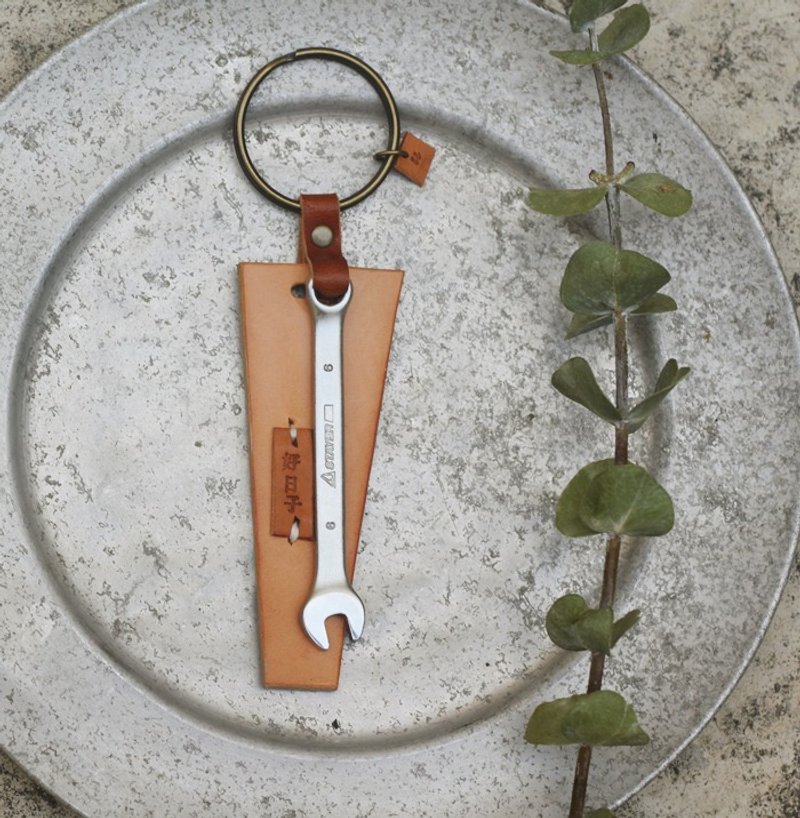 Dear U 柔软给力扳手钥匙圈 - 好日子 - 钥匙链/钥匙包 - 真皮 卡其色